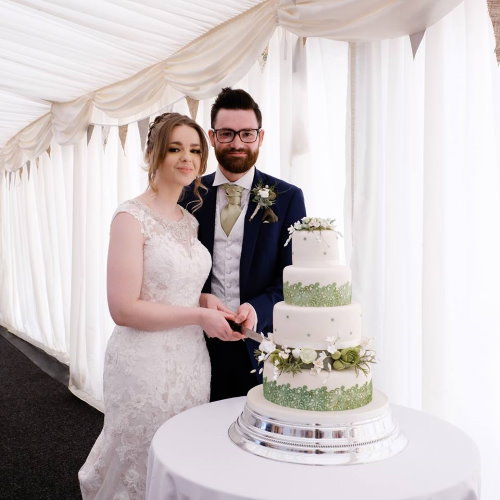 Lizzie & Jamie's Wedding Cake