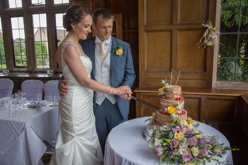 Pauline & Greg's Wedding Cake