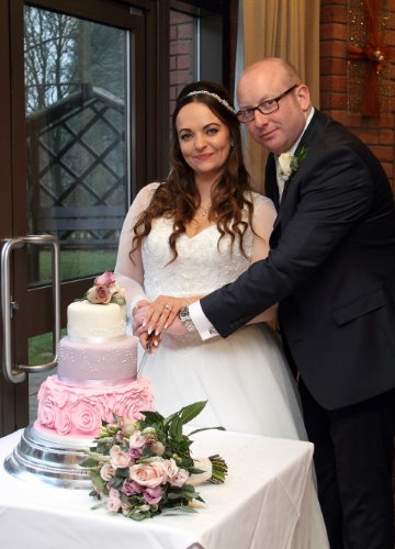 Mr & Mrs Mescall's Wedding Cake